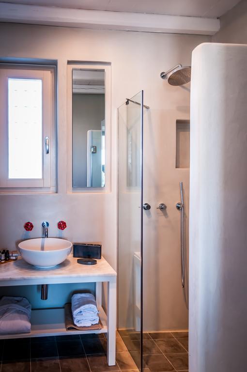 Milia Gi Suites Поллония Номер фото