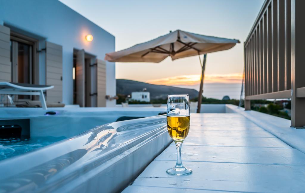 Milia Gi Suites Поллония Номер фото