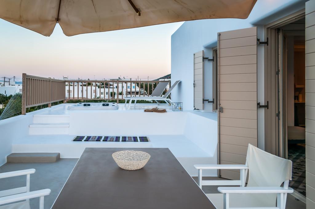 Milia Gi Suites Поллония Номер фото
