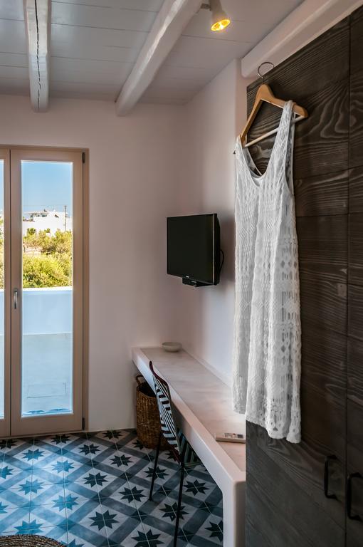 Milia Gi Suites Поллония Номер фото