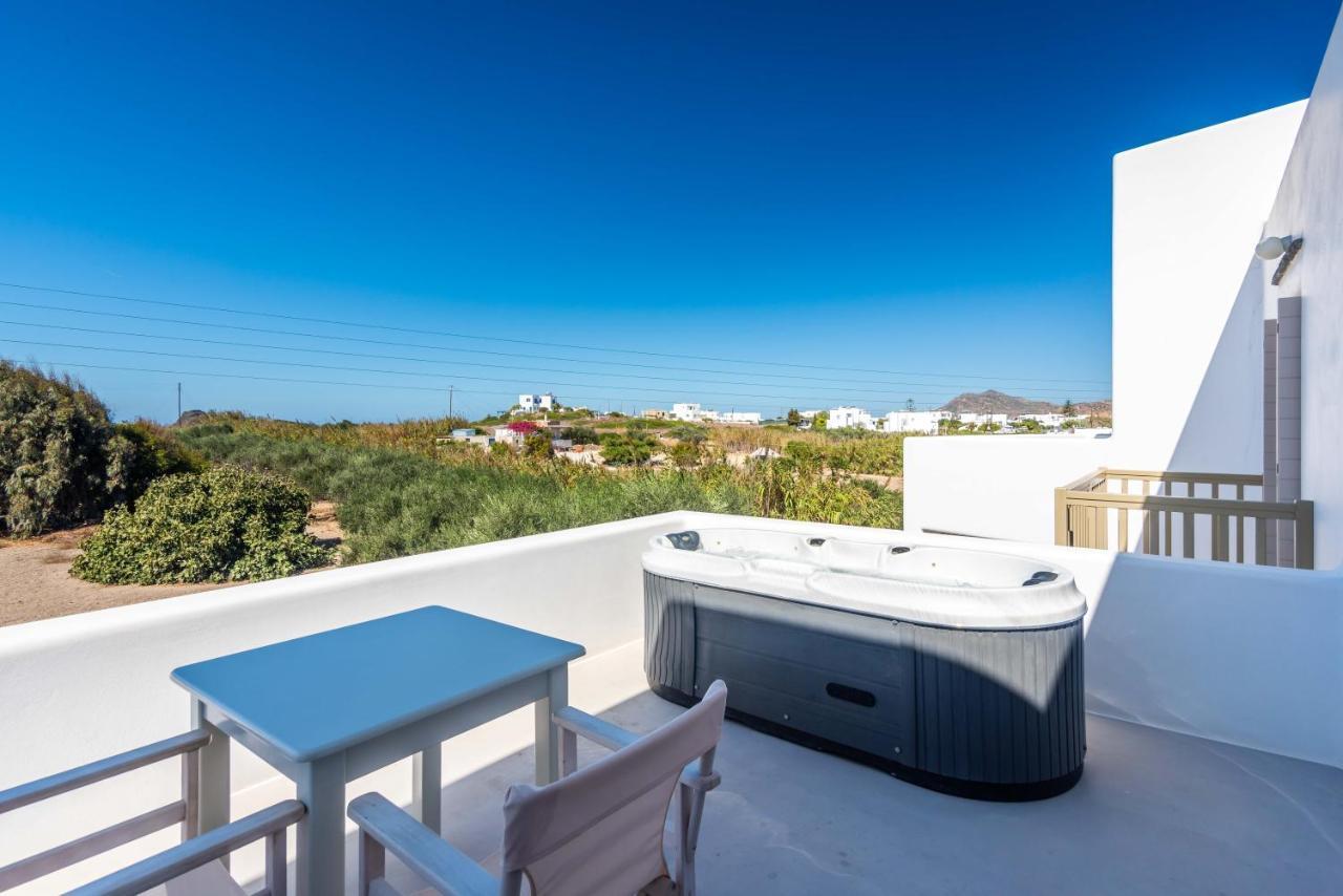 Milia Gi Suites Поллония Экстерьер фото