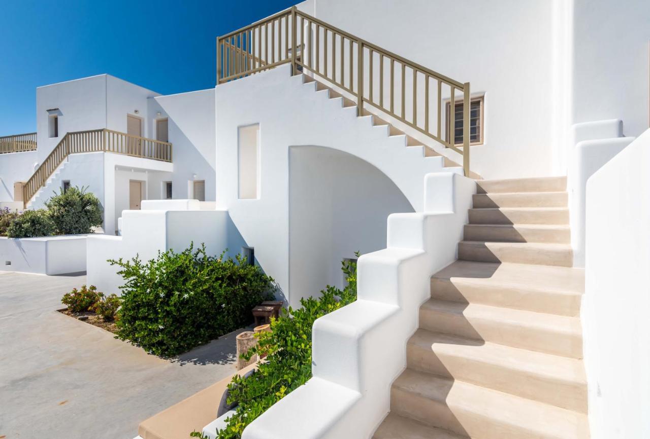 Milia Gi Suites Поллония Экстерьер фото