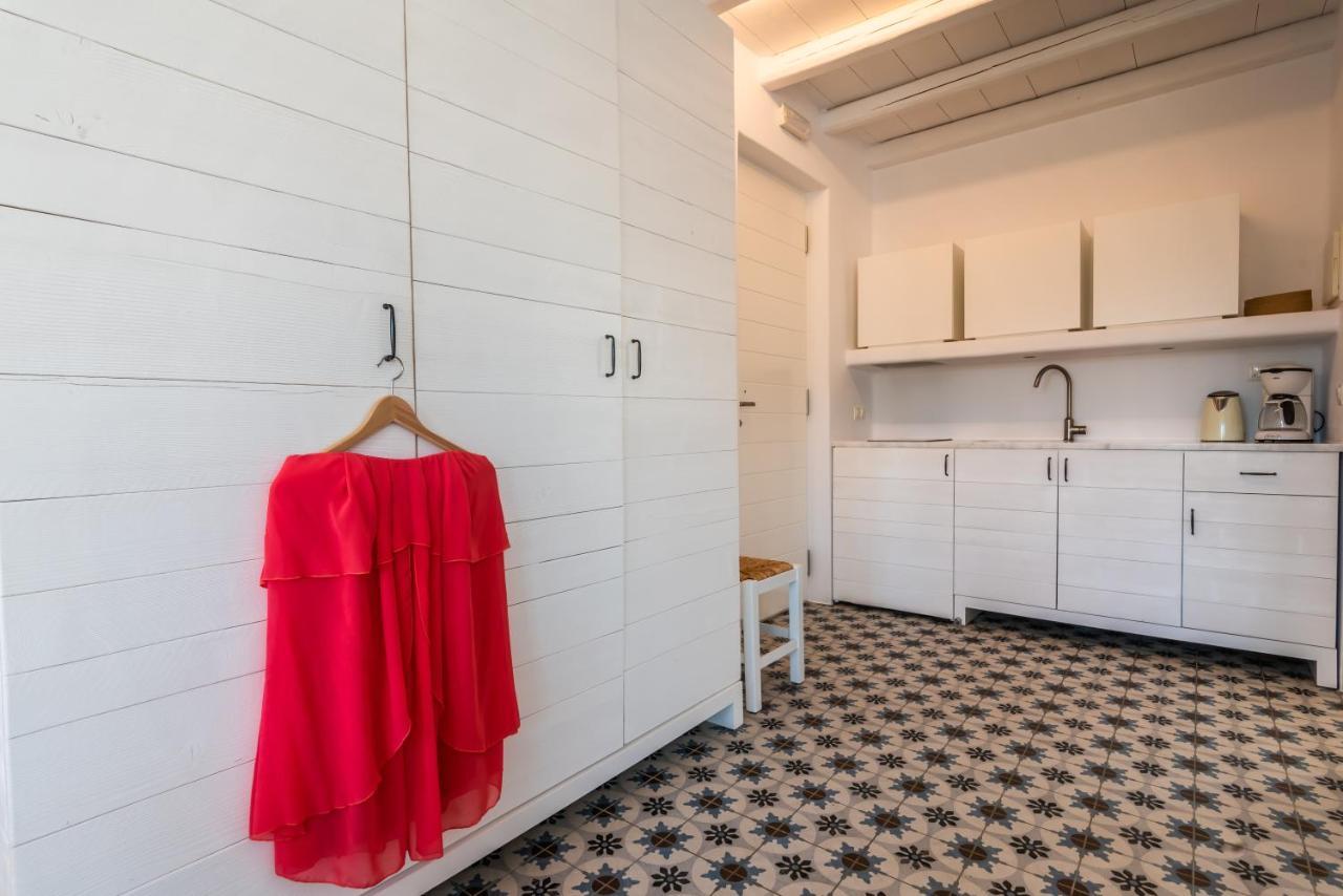 Milia Gi Suites Поллония Экстерьер фото